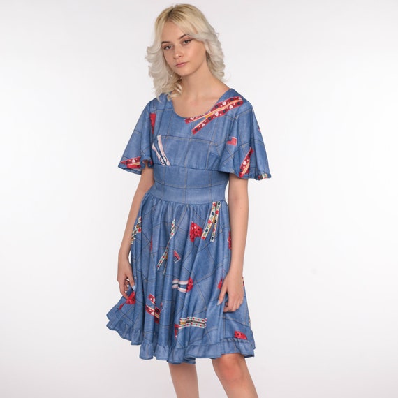 70s Babydoll Dress -- Heart + Zipper Novelty Print Dress Mod Mini Floral Flutter Sleeve Country 1970s Hippie Vintage Empire Waist Small S