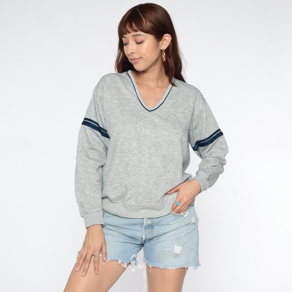 80s Ringer Sweatshirt Gray Heather V Neck Striped Sleeves Navy Trim Vintage Athletic Sporty Pullover Casual Normcore Preppy Academic Large L