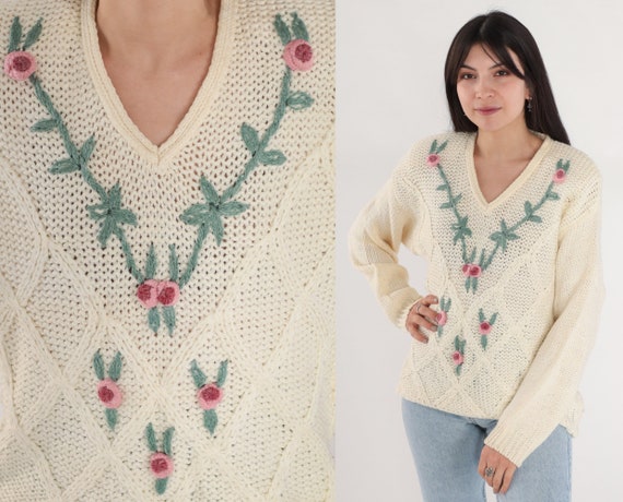 Cream Floral Sweater 90s Cable Knit Pullover Jumper Embroidered V Neck Pink Flower Retro Slouchy Grandma Ramie Acrylic Vintage 1990s Medium