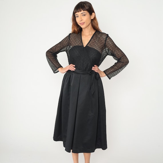 60s Black Lace Party Dress Long Sleeve V Neck Tie Belt Knee Length A Line Vintage Cocktail Evening Formal Classic Mod Style Belted Medium M