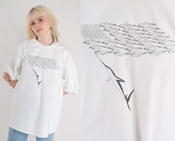Fish Flag Shirt 90s Fishing T-Shirt American Flag USA Swordfish Starfish Graphic Tee Ocean Sea TShirt White Vintage 1990s Hanes Mens 2xl xxl