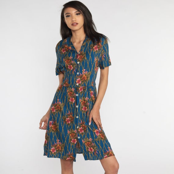 Hawaiian Floral Dress Y2K Blue Tropical Shirtdress Knee Length Collared Button Up Grunge Dress Short Sleeve Retro Bamboo Vintage 00s Medium
