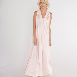 Baby Pink Slip Dress 70s Lingerie Nightgown Maxi Scalloped V Neck Sleeveless Romantic Retro Nightie Pastel Loose Lounge Vintage 1970s Medium