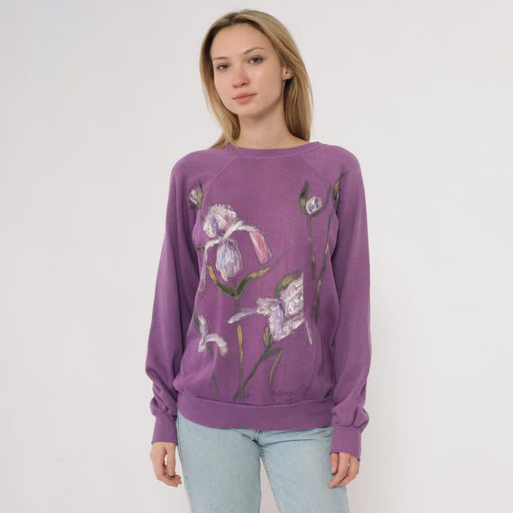 Hand Painted Sweatshirt 80s Purple Iris Tulips Flowers Raglan Sleeve Botanical Fairycore Lavender Floral Cotton Beaded Vintage Medium M