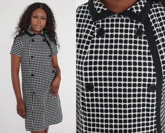 Mod Mini Dress 60s Checkered Black White Dress Shift STEWARDESS Double Breasted Button Up Gogo Vintage Twiggy 70s Short Sleeve Small