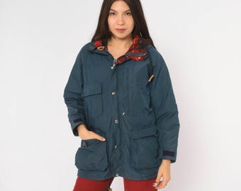 80s Woolrich Navy Blue Parka Plaid Wool Lined Hooded Jacket Flap Pocket Red Tartan Mountain Winter Outdoor Gorpcore Coat Small S