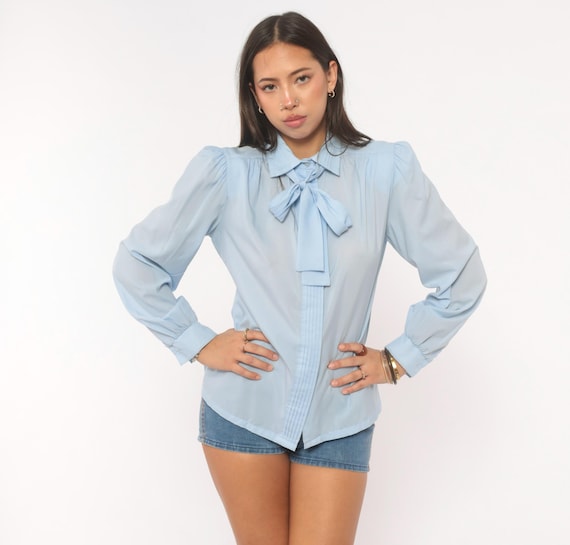 70s Pussy Bow Blouse Sky Blue Pintuck Front Puff Sleeve Shirt Judy Bond Pointed Collar Gathered Shoulder Button Up Coquette Feminine Medium