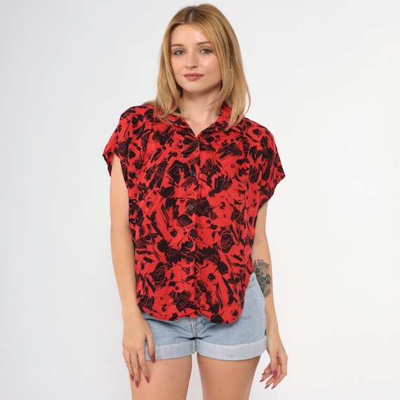Abstract Floral Shirt 80s Red Button Up Blouse Vintage Short Cap Sleeve Top 1980s Rayon Black Print Curved Hem Medium