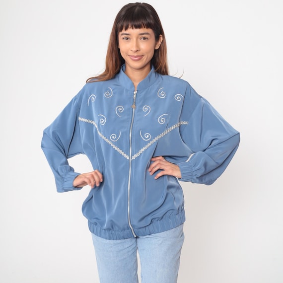 Swirl Embroidered Windbreaker 90s Light Blue Bomber Jacket Zip Up Track Athletic Vintage Powder Blue Long Sleeve Elastic Cuffs Medium M