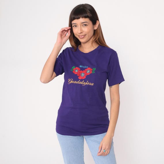 Mexico Guadalajara Shirt Y2K Purple Embroidered Floral Short Sleeve Violet Tourist Souvenir Top Crew Neck Vintage Travel Shirt Red Small S