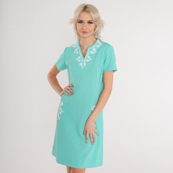 Mint Green Dress 60s Mod Mini Dress A-Line Dress White Soutache Trim Sixties Shift Retro Gogo Boho Twiggy Short Sleeve Vintage 1960s Medium