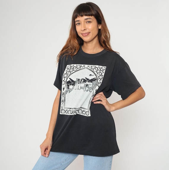 Spain Tourist Tee Y2K Alhambra Granada Short Sleeve Black Graphic Oversized Vintage Souvenir Shirt Castle Print Destination Top Small Medium