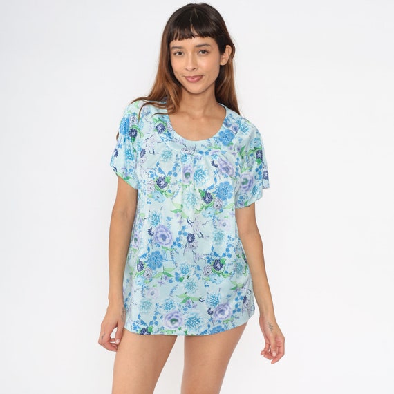 Floral Blouse Y2K Baby Blue Pullover Tent Shirt Flower Print Short Sleeve Top Scoop Neck Lavender Summer Vintage 00s Blair Medium Large