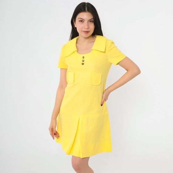 Vintage 60s Scooter Dress Yellow Embossed Floral Mod Mini Drop Waist Pleated Sixties Dress Twiggy Go Go Short Sleeve Retro 1960s Small S