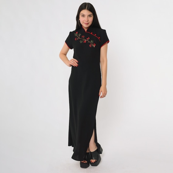 Cheongsam Dress 90s Black Mandarin Collar Red Piping Floral Embroidery Side Slits Maxi Asian Inspired Elegant Formal Evening Medium M 8