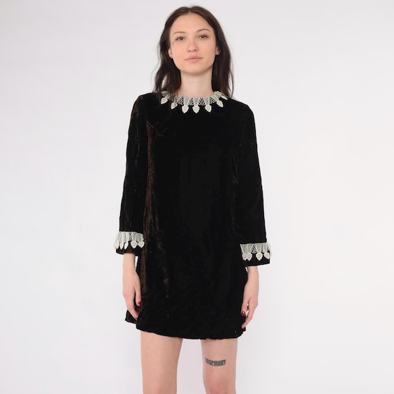 Vintage Brown Velvet Mod Dress 60s Lace Collar Mini Shift Long Sleeve Goth 1960s Cocktail Party Minidress Jonathan Logan Extra Small xs