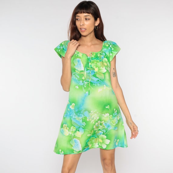 Green Floral Shift Dress 60s Tropical Mini Dress 70s Hippie Psychedelic Dress Flutter Cap Sleeve Festival Dress Boho Retro Vintage Medium