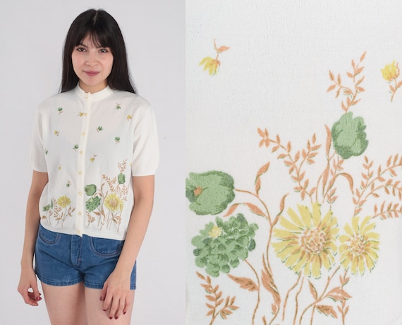 Floral Sweater Top 60s White Button up Short Sleeve Cardigan Retro Flower Print Shirt Sixties Spring Knitwear Vintage 1960s Nylon Small S