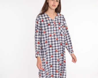 Vintage Flannel Nightgown Checkered Teddy Bear Pajama Dress 80s Nightie Retro Tshirt 1980s Plaid Henley Neckline Kawaii Midi Medium