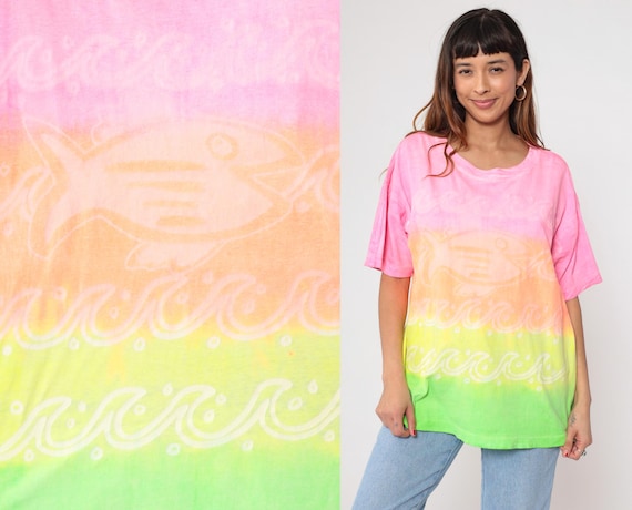 90s Fish Tie Dye T-Shirt Pink Yellow Green Gradient Neon Cotton Tee Short Sleeve Rainbow Ombre Colorful Festival Summer Top Extra Large XL