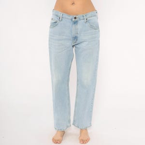 Wrangler Straight Leg Jeans 2000s Light Wash Denim Blue Relaxed Fit Cotton Dad Style Mid Rise Faded Casual Everyday Pants Trousers 34 x 29 image 8