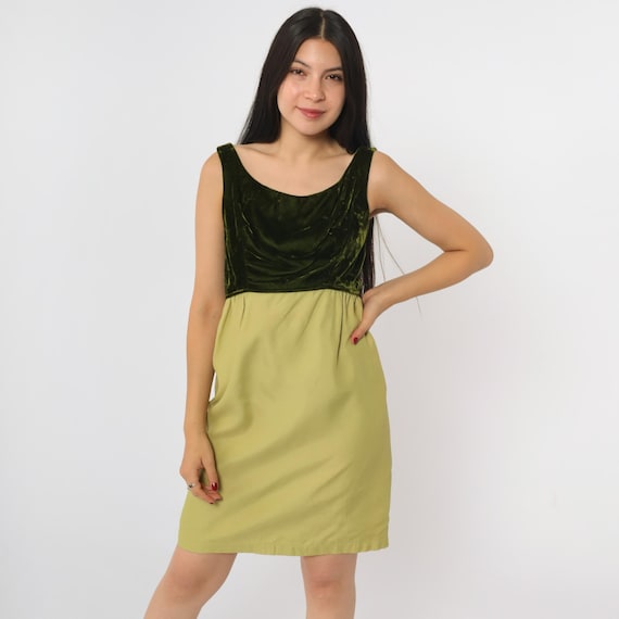 60s Green Velvet Party Dress Mini Dress Cocktail 1960s Sheath Sleeveless Evening LBD High Waisted Minidress Extra Small xs