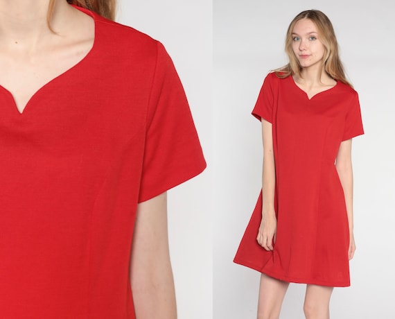 Red Shift Dress 70s Wool Blend Mod Mini Dress Retro Knit Day Dress Space Age Plain Basic Casual Minimal Short Sleeve Vintage 1970s Large L