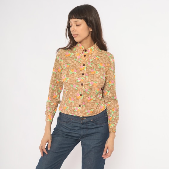 70s Floral Psychedelic Top Button Up Brown Pink Orange Green Flower Blouse Pointed Collar Long Sleeve Shirt Tropical Vintage Women Small S