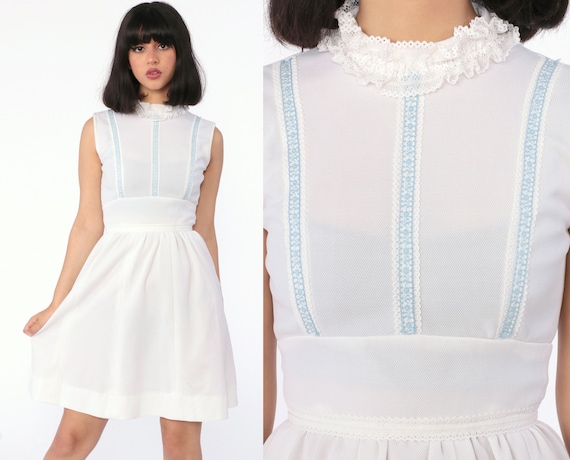 White Babydoll Dress 70s Mini Lace Collar Bohemian Mod Sleeveless Dolly Lolita Empire Waist 1970s Vintage Boho MiniDress Extra Small xs xxs