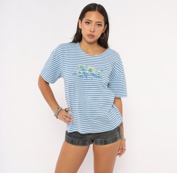 Distressed Embroidered Floral Striped Tee 90s Blue White Stripe Flower Stitched Boxy Short Sleeve Cottagecore Summer Shirt Vintage Large L