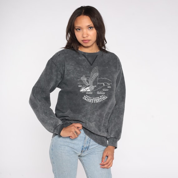 Goose Sweatshirt 90s Brant Festival Acid Wash Gray Wildlife Bird Embroidered Canadian Qualicum Beach Parksville Grunge Distressed Medium