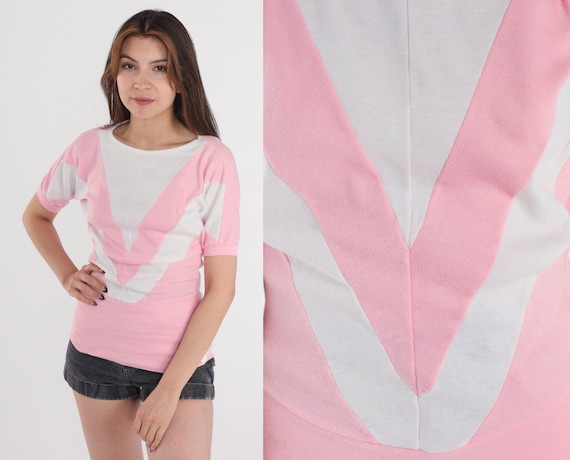 80s Shirt Pink White Chevron Striped T-Shirt Short Sleeve Top Retro Streetwear Casual Blouse Banded Hem Girly Vintage 1980s Extra Small xs