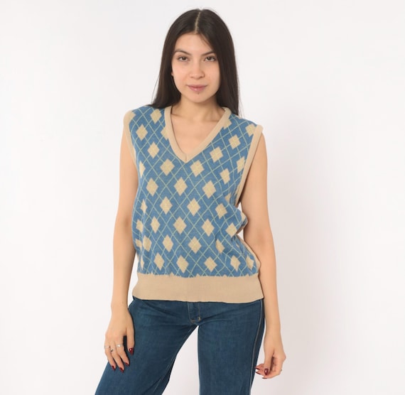 Argyle Knit Vest 70s Sweater V Neck Sleeveless Pullover Blue Tan Diamond Pattern Preppy Collegiate Academic Layering Waistcoat Beige Medium