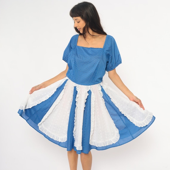 80s Square Dance Dress Blue White Polka Dot Eyelet Lace Puff Sleeve Mini Full Skirt Cottagecore Folk Prairie Cotton Clowncore Vintage Large
