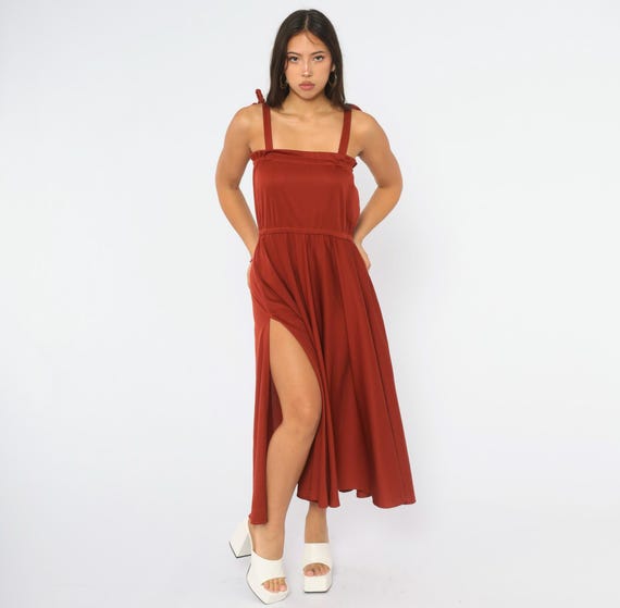 70s Rust Red Midi Dress Tie Shoulder Straps Sleeveless A Line Full Skirt Burgundy Wine Sundress Ruffle Summer Garden Party Vintage Small S
