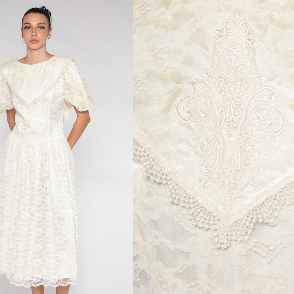 11568 Off-White Scalloped Lace Dress