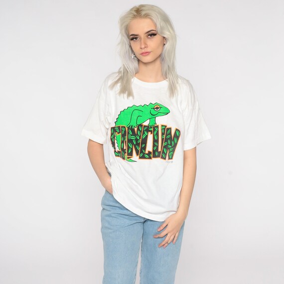 Cancun Mexico Shirt 90s T Shirt Iguana Lizard Shirt Neon Retro TShirt Vintage Graphic Print 1990s Souvenir Tourist Medium