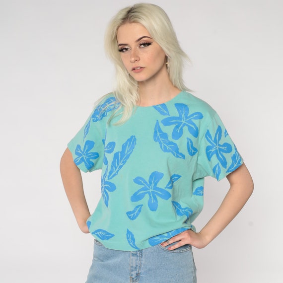 Tropical Floral Shirt 90s Flower Leaf Print T Shirt Green Blue Tee 80s Short Sleeve Boxy TShirt Hippie Shirt 1990s Vintage Retro Medium M