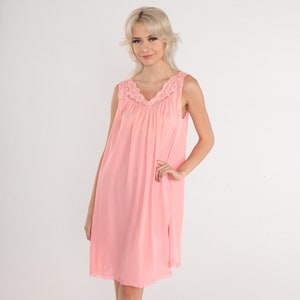 Pink Nightgown Dress 70s Lace Trim Slip Lingerie Floral Embroidered Mini Nightie Nylon Tent Flowy Romantic Sleeveless Vintage 1970s Medium M