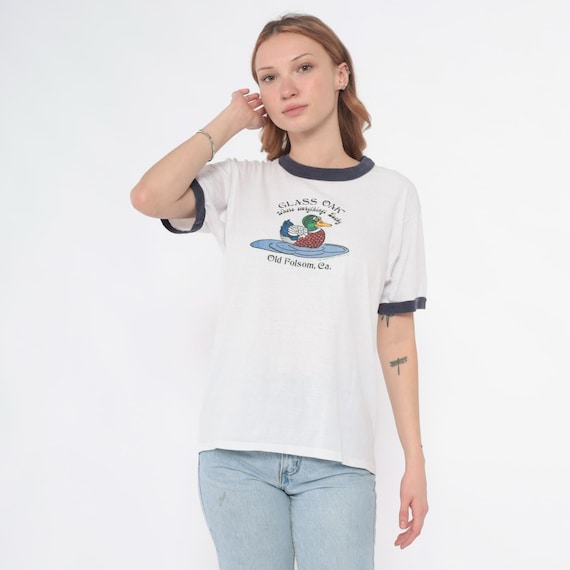 80s Duck Ringer Tee Graphic White Navy Blue California Novelty T-Shirt Vintage Old Folsom Souvenir Colorful Unisex Casual Glass Oak Large L