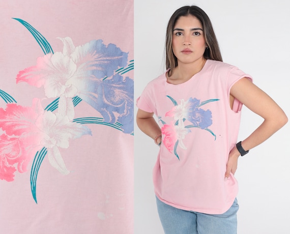Maui Flower Shirt 90s Hawaii T-Shirt Pink Floral Graphic Tee Retro Tourist Travel TShirt Distressed Raw Edge Hem 1990s Vintage Medium Large