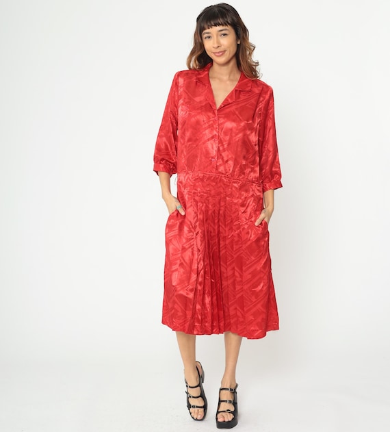 80s Red Midi Dress Button Front Pleated Skirt Jacquard Collared Three Quarter Sleeve Work Office Dress Geometric Pattern Vintage Medium M