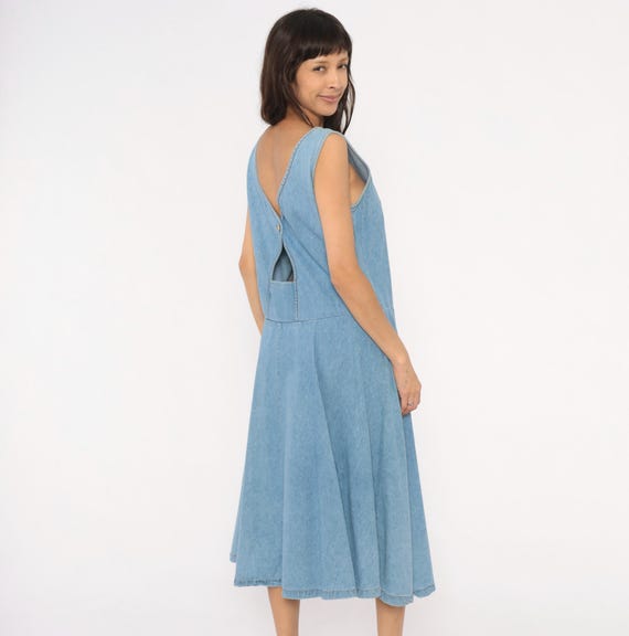 90s Denim Sundress Light Blue Cotton Sleeveless Scoop Neck Drop Waist A Line Midi Flared Skirt Open Back Cutout Chambray Dress Medium M