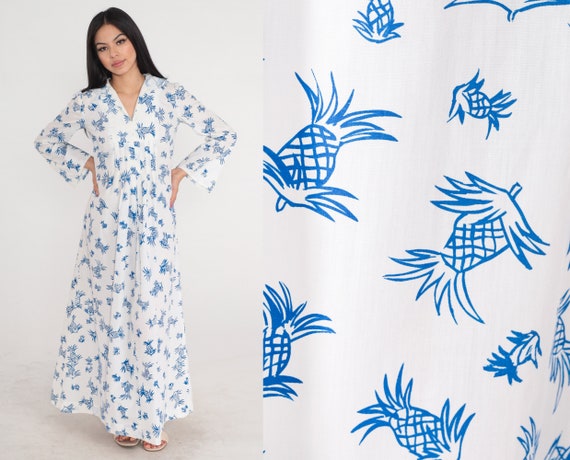 Pineapple Print Dress 80s Hooded Maxi Dress White Blue Tropical Fruit Print Long sleeve Dress Retro Hawaiian Boho Hood Vintage 1980s Small S