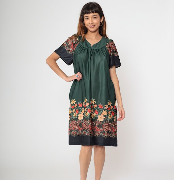 70s Floral Tent Dress Dark Green Paisley House Dress Midi Bohemian Lounge Hippie 1970s Vintage Seventies Boho Short Sleeve Extra Large xl