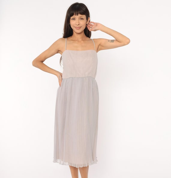 violet grey dress Lavender Pleated 70s Lee Jordan Square Neck Lilac Chiffon Skirt Fitted Bodice Feminine Evening Slip Vintage Extra Small XS 8th grade Dress