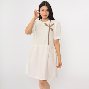 Vintage White Floral Applique Dress 80s Boucle Knit Mini Dress Puff Sleeve Low Waist 1980s Short Sleeve Full Skirt Medium Large