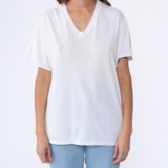 90s White T Shirt V Neck Tee Shirt Plain Tshirt P… - image 7