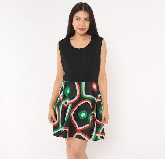 70s Abstract Geometric Dress Black Sleeveless Scoop Neck A Line Mini Fitted Bodice Flared Skirt Green Red White Print Mod Style Small S
