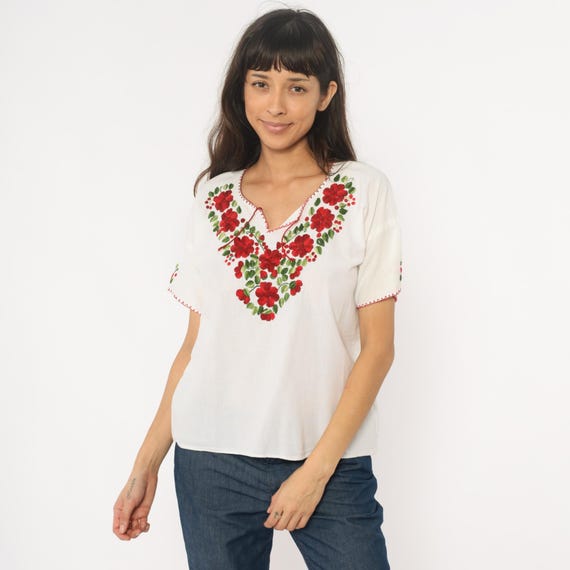 Embroidered Mexican Blouse 90s White Cotton Blouse Red Floral V Neck Short Sleeve Peasant Top Folk Prairie Style Bohemian Vintage Small S